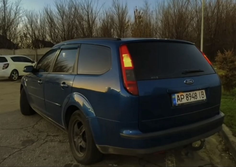 Продам форд фокус 2 или обмен на бус с моей доплатой