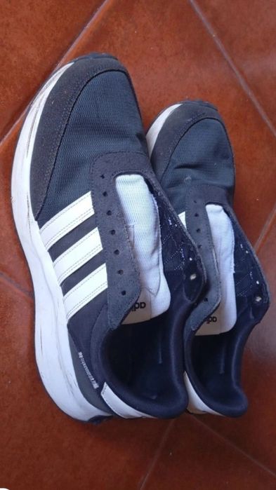 Tenis adidas originais tamanho 42 em bom estado