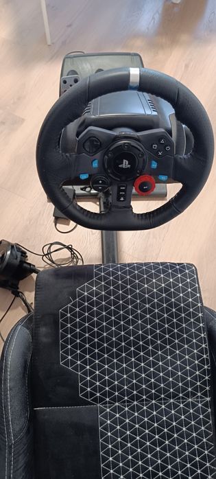 PLAYSEAT Project Cars+Volante+Pedais+Caixa de Velocidades LOGITECH