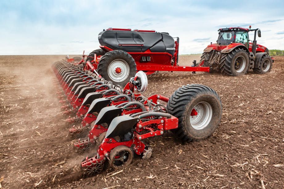 Послуги по оранці, посіву, дискування, внесення ЗЗР та обмолоту