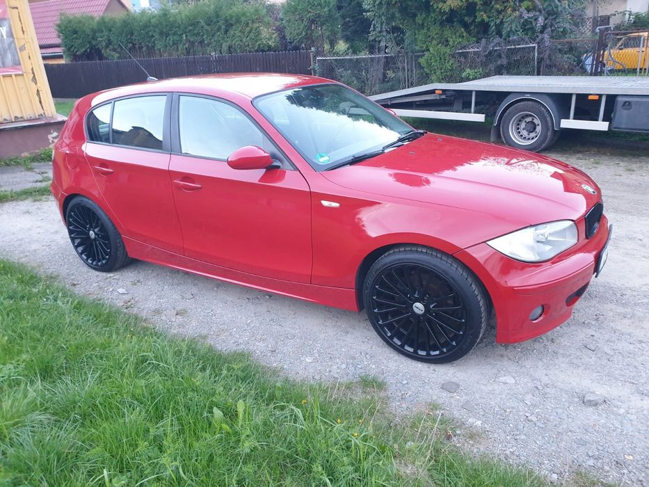 Piękna BMW E87 118i silnik 2.0 KARMESINROT el.fotele tylko 140000km !