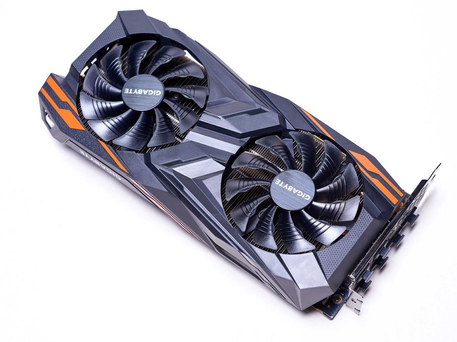 Gigabyte Radeon RX VEGA 64 GAMING OC 8G