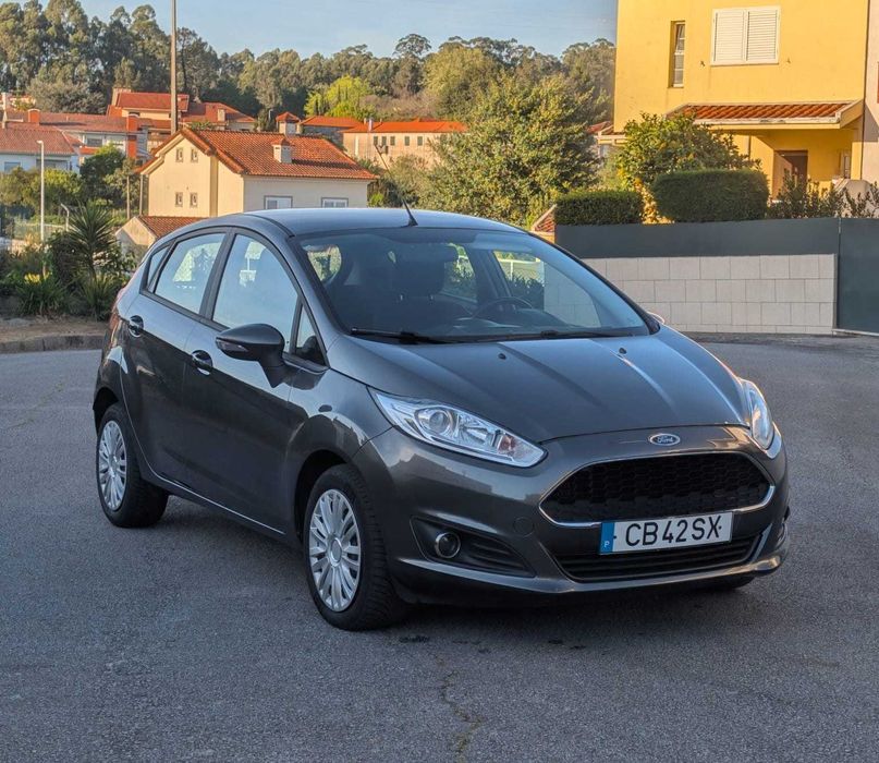 Ford Fiesta 1.5 TDCi  (2016) – 122.000km – Muito Económico