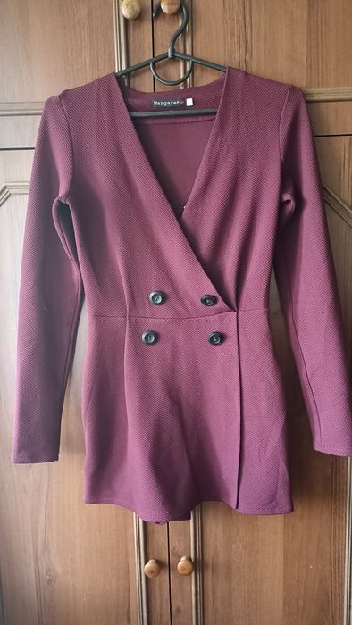 Продам брючний костюм та комбінезон