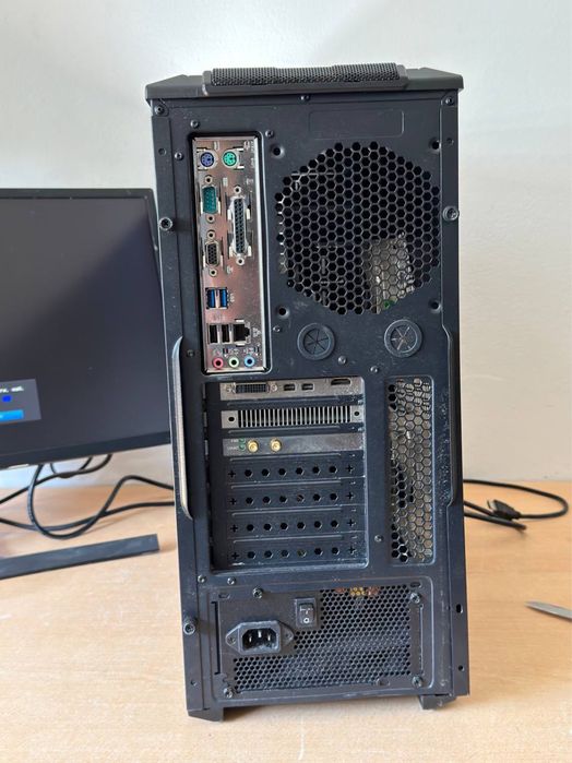 Ігровий комп’ютер Intel Core i7-6700 / 8 ГБ / ssd120/1 ТБ HDD / GTX 970 4 ГБ