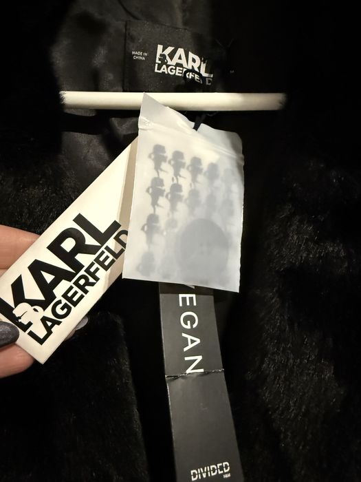 Czarne futerko Karl Lagerfeld m/l