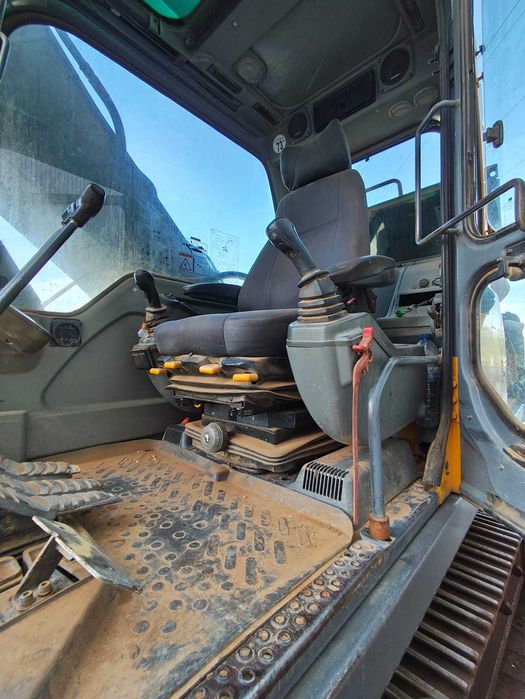 Giratória Volvo EC240