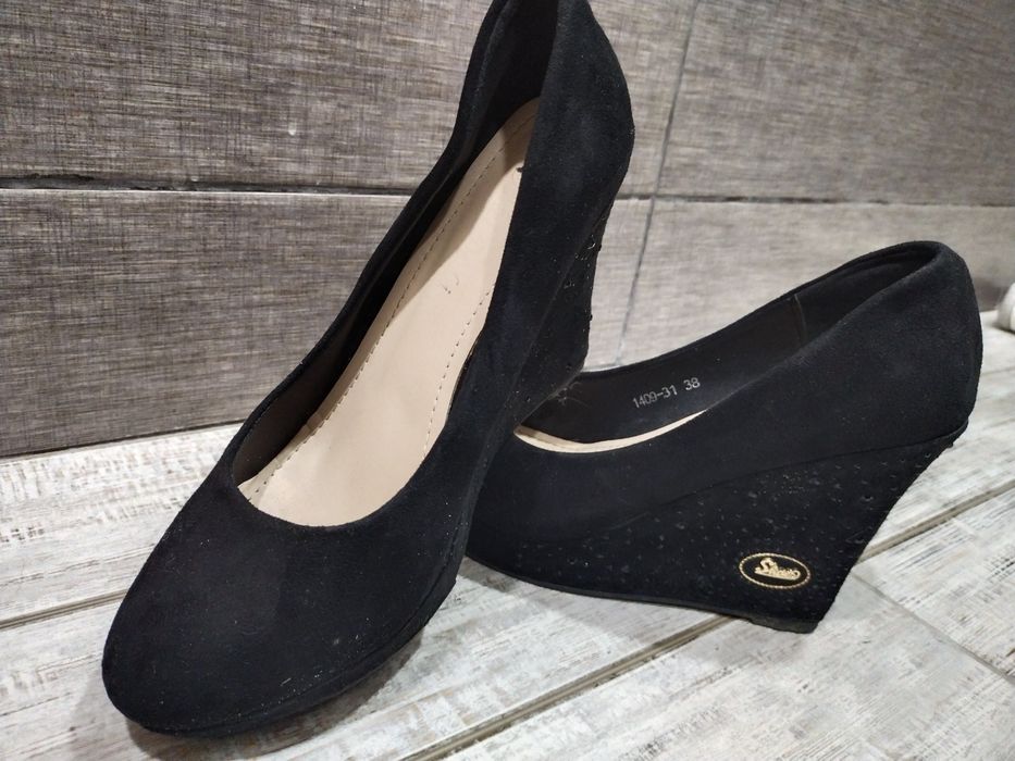 Продам стильні туфлі