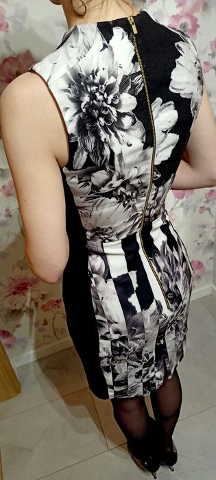Sukienka czarna kwiaty H&M  S