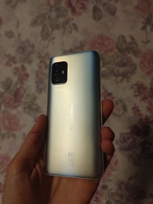 zenfone 9 - купити мобільні телефони та смартфони - Ціна на OLX.ua