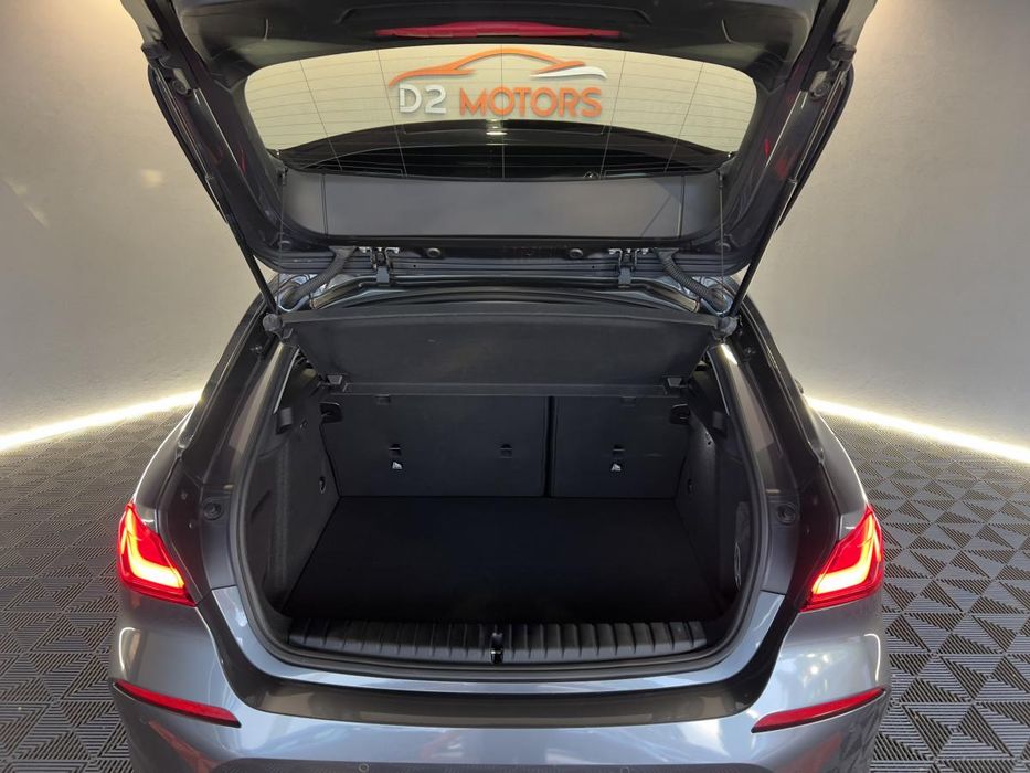 BMW 116 d Advantage - Cx Automática / LEDs