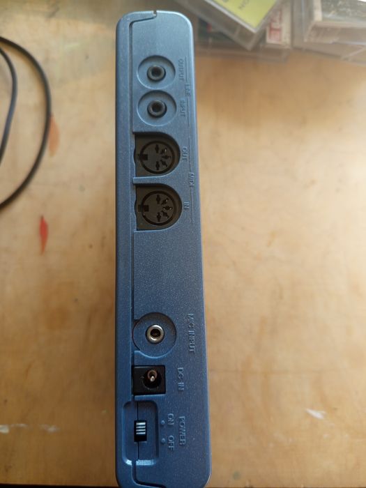 Yamaha su-10 lofi sampler 16bit + sample cd