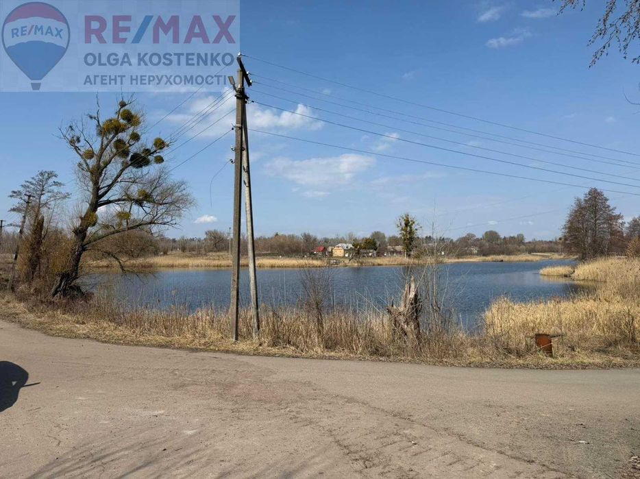 Продаж земельних ділянок