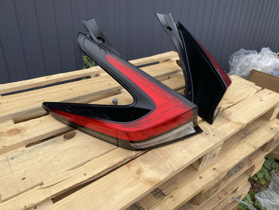 Фонарь задній , стоп Nissan Leaf ZE1 2018-