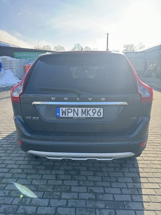 Volvo xc60 2.4D 2009r super stan