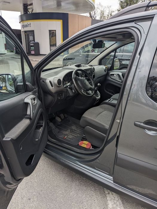 Продам авто Citroen Berlingo