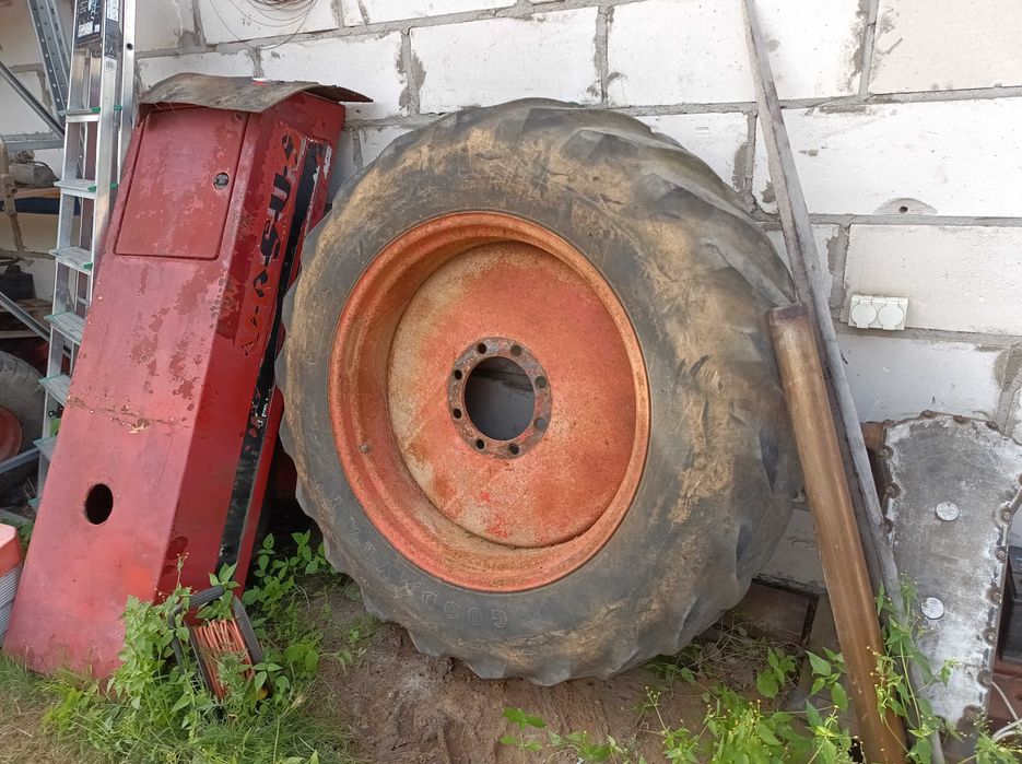 Ursus C-385 koło koła 16,9R34 felga 18,4R34 Zetor 8011 International bliźniaki