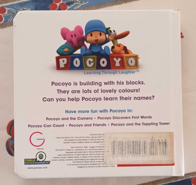 Livro Pocoyo em inglês