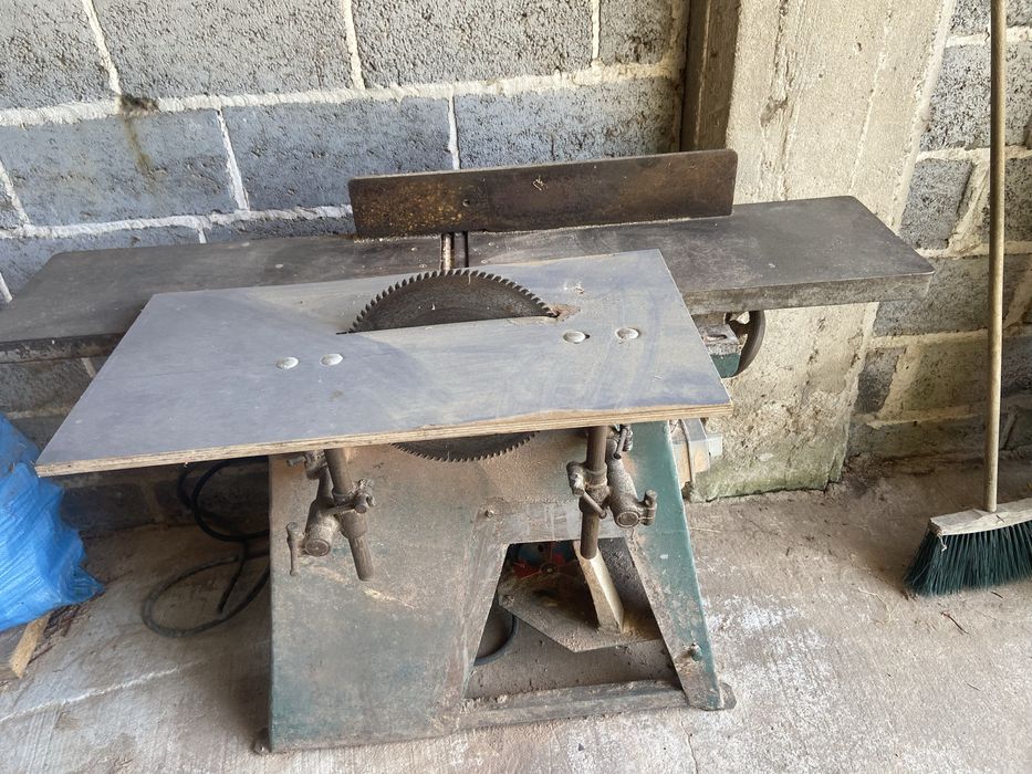 Wyrównywarka z piłą