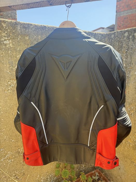 Fato Dainese 2 peças em pele