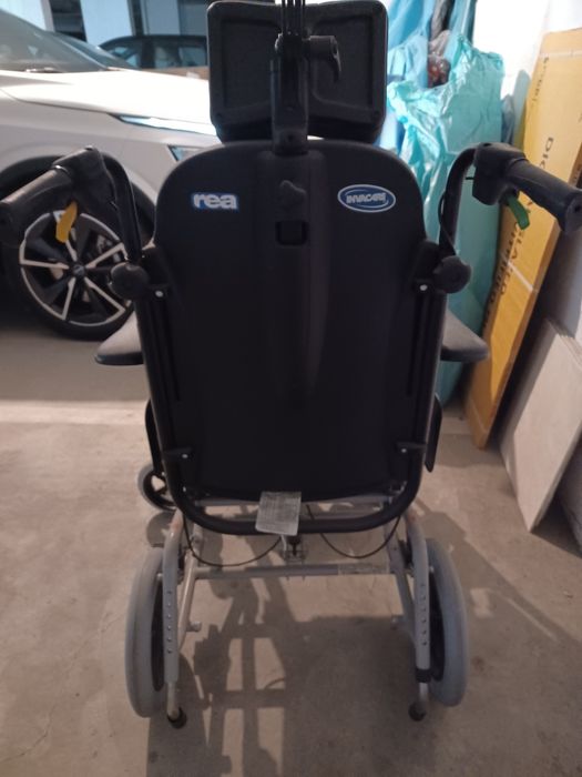 Cadeira de rodas especial