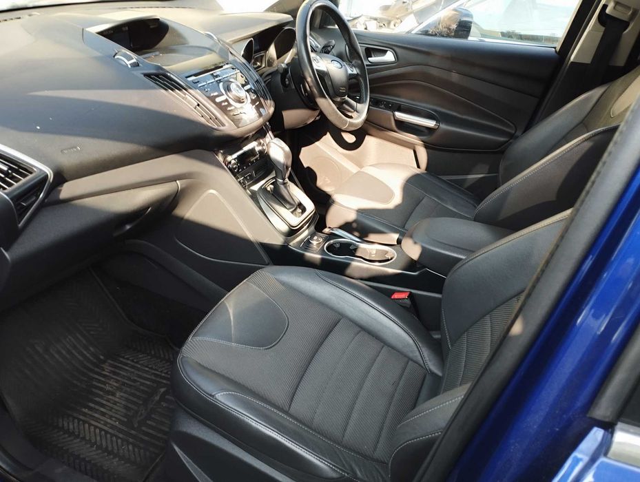 Сидения салон Ford Kuga Escape 2013 потолок