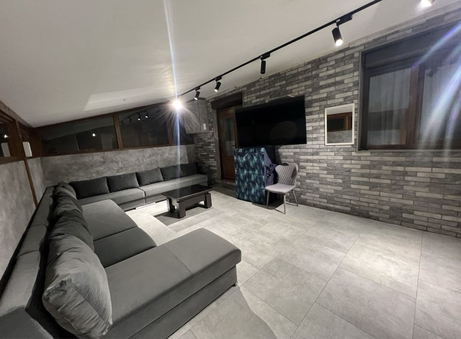 Продам велику 3-х кімнатну квартиру