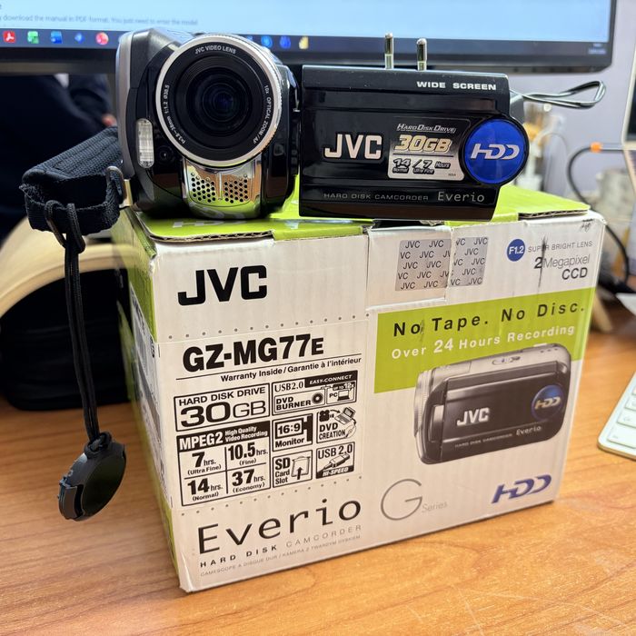 Maquina filmar JVC GZ-MG77E