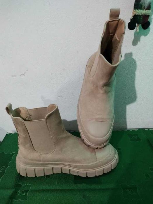 Buty kozaki rozmiar 39 bez cena 38 zł