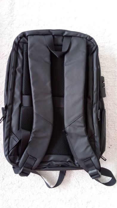 Mochila rígida para transporte de PC ou viagem