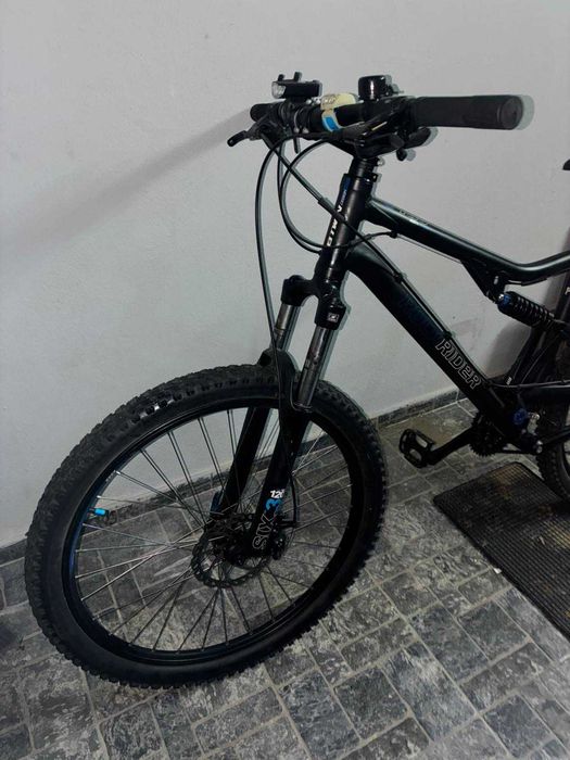 BTT Rockrider Dupla Suspensão – Travões Disco – Suspensão XCR