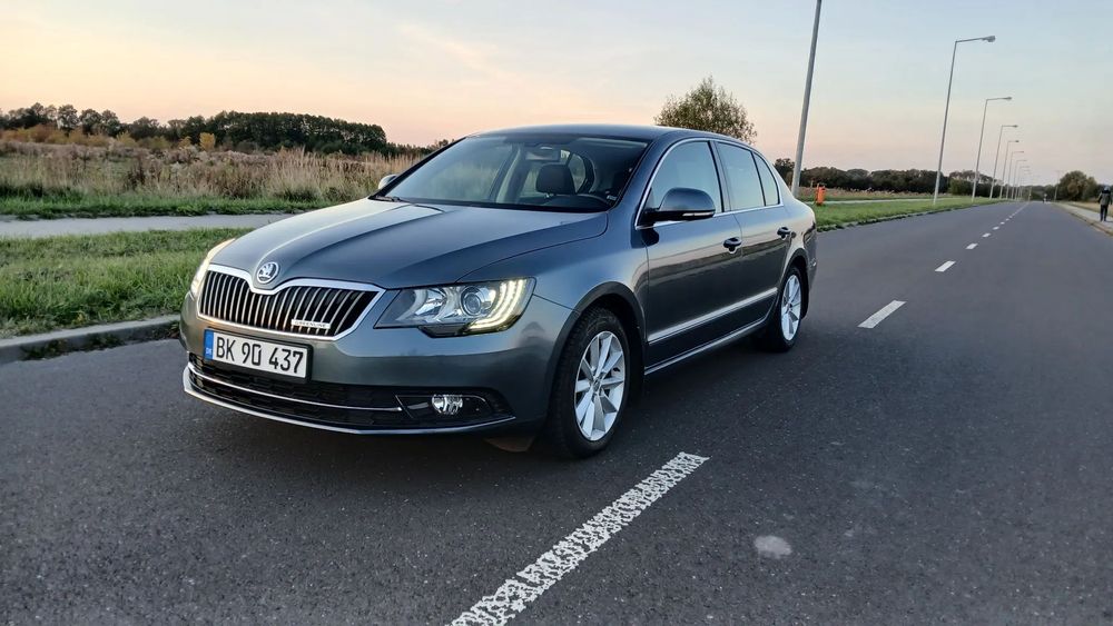 Skoda Superb 1.6TDI 105KM Greenline Elegance Navi Xeony Alu PDC Hak