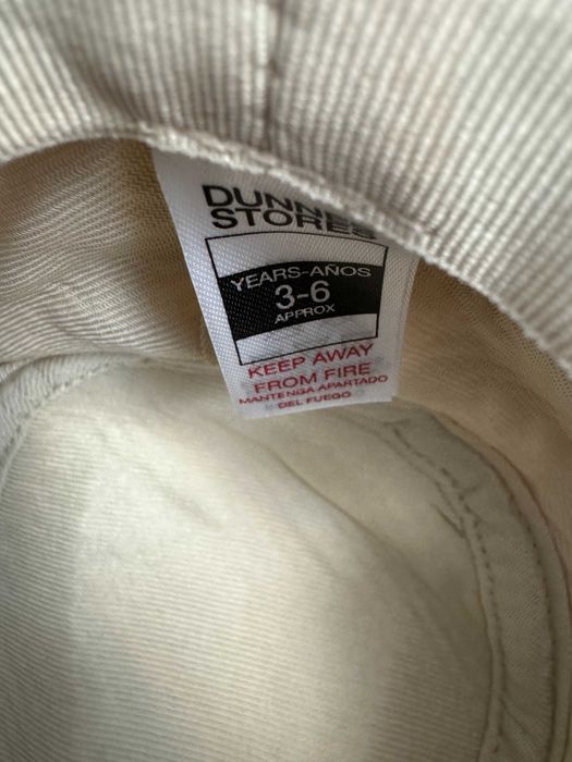 Papierowy kapelusz kapelusik Dunnes Stores rozmiar 3 6 lat 52 cm