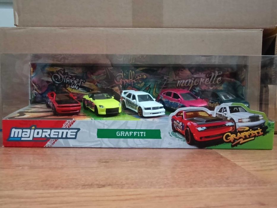 Zestaw Aut Majorette Grafiti Mercedes 190E Challenger Nissan Z DS7