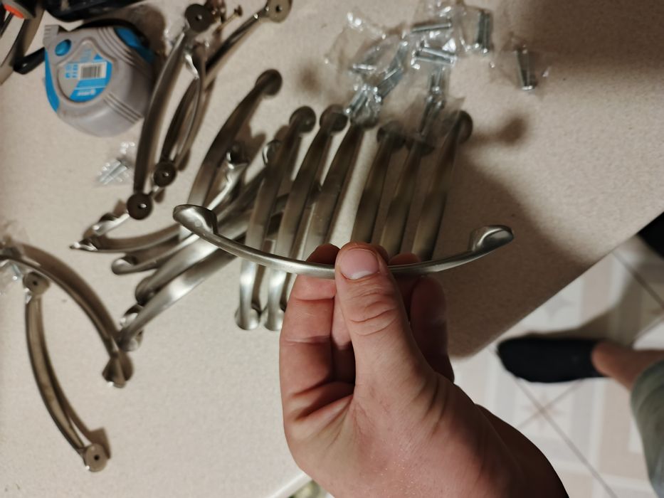 Uchwyt klamka pochwyt ucho do mebli szafek szuflad