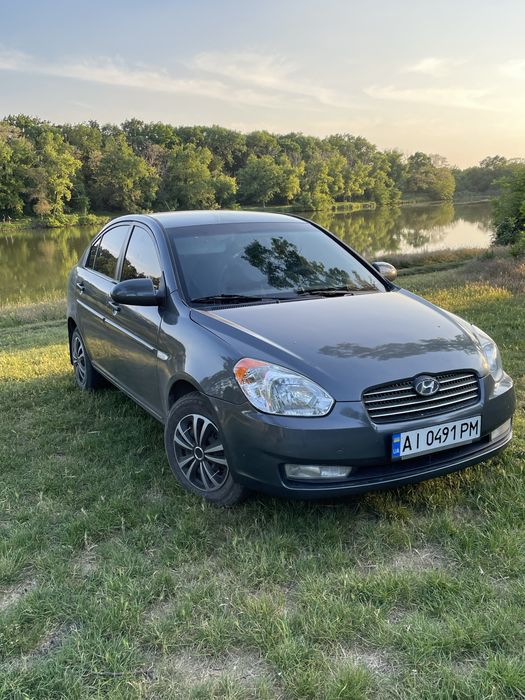 Продаю Hyundai Accent  1.5 CRDi