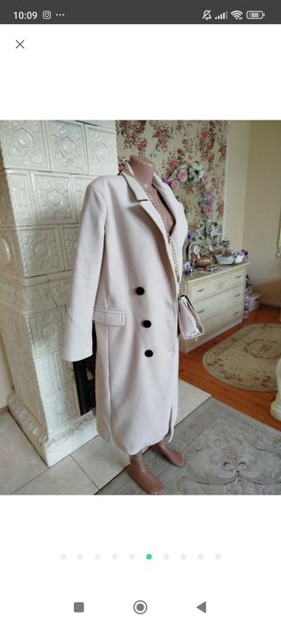 Нове пальто шикарне