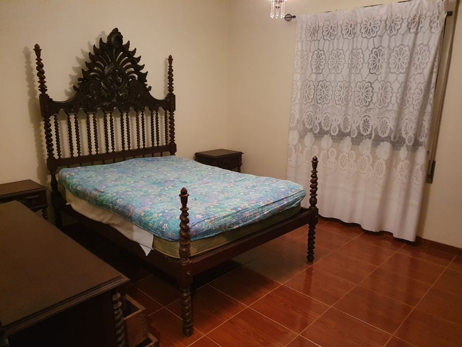 Vendo quarto de casal