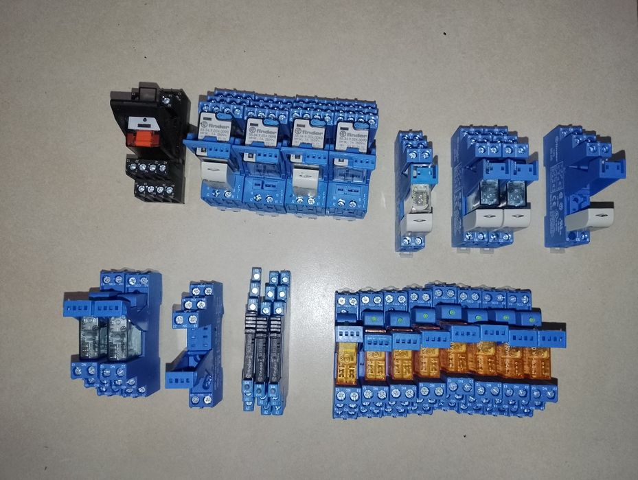 Reles  230v 24 v novos troco