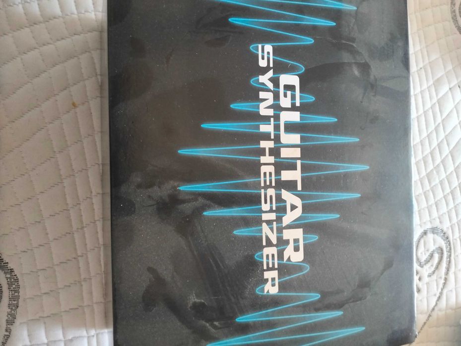 Syntezator Boss SY-300