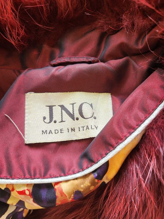 Blusão com Pêlo Bordeaux, J.N.C.