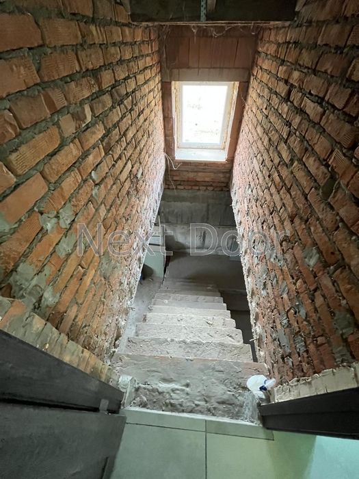 Здам будинок з садом у Лютежі, Лесі Українки 20