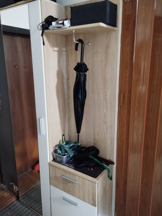 Szafa do przedpokoju