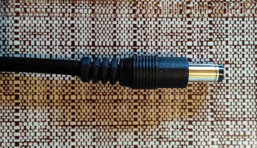 Продаю новий AC/DC адаптер живлення ''Intertek 5011112'' 5V 4A