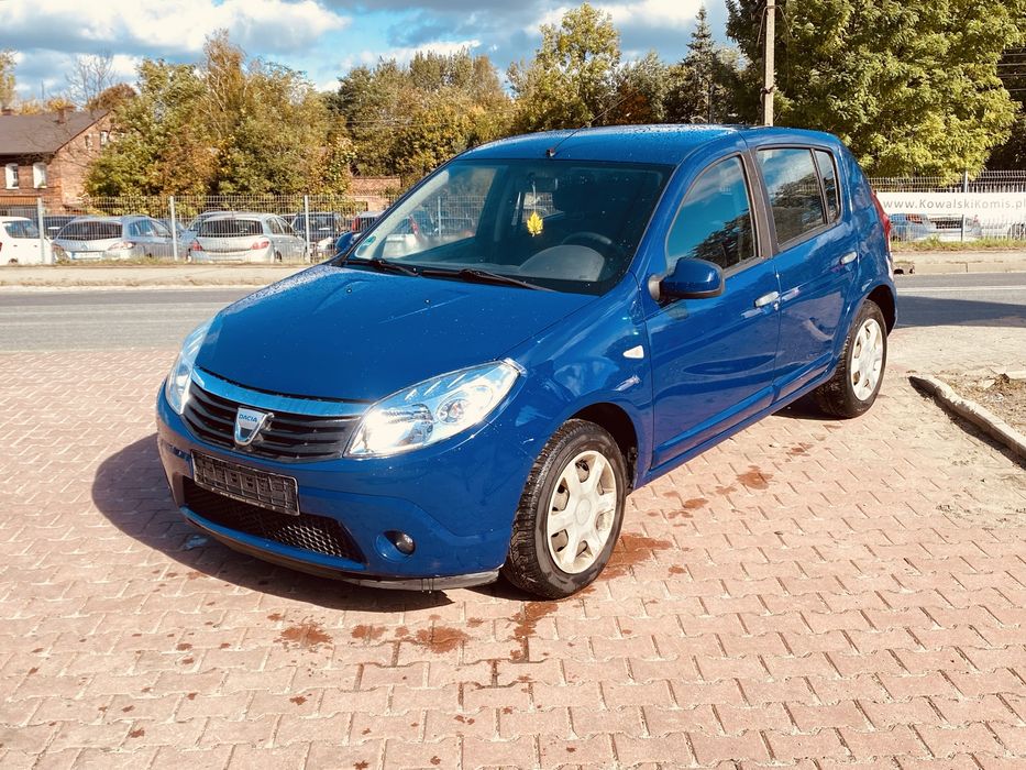 sprzedam dacie sandero rok 2009 1,6 8v klimatyzacja zadbany