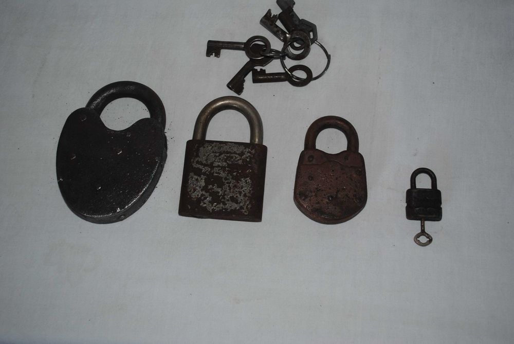 Stare klucze kłódki zamek