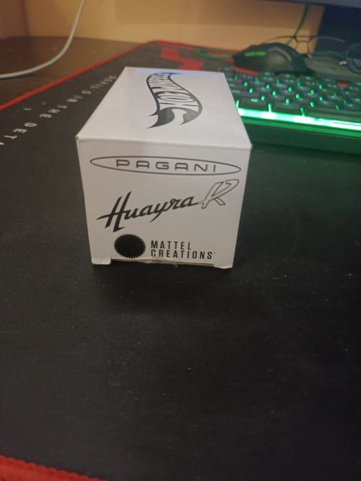 Pagani huyara hot wheels rlc