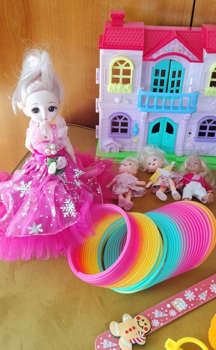 Zestaw zabawek dla dziewczynki