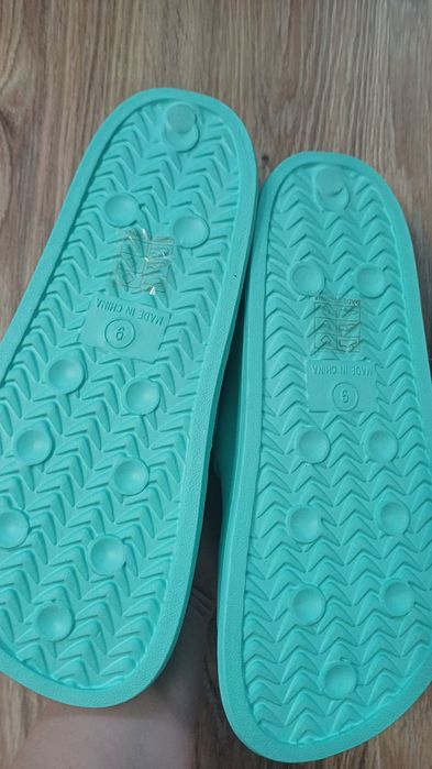 Резинові капці шльопанці р.9