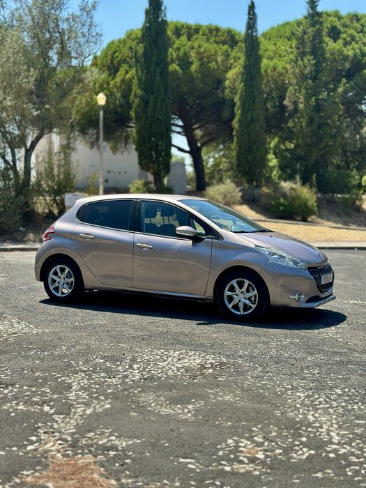 Peugeut 208 1.2 Gasolina